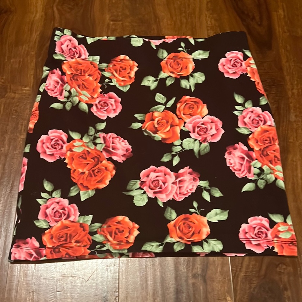 Forever 21 | Floral Skirt